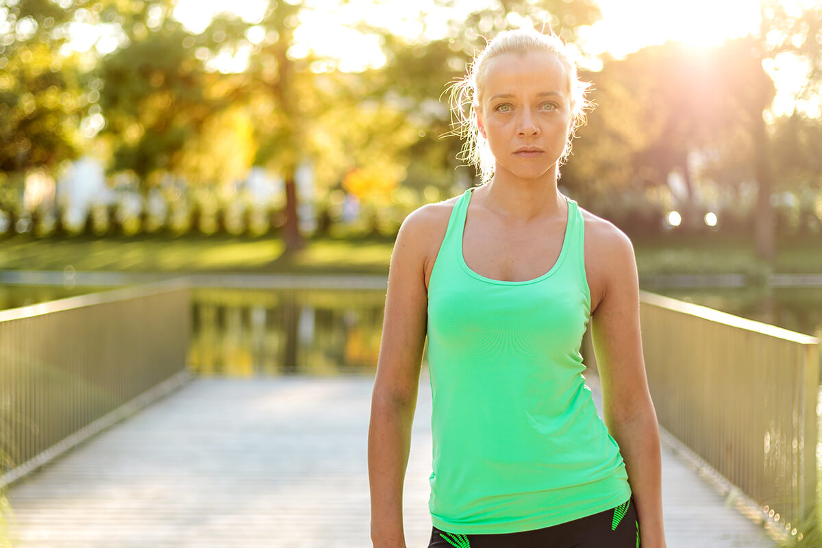 Правильные позы для женских фото