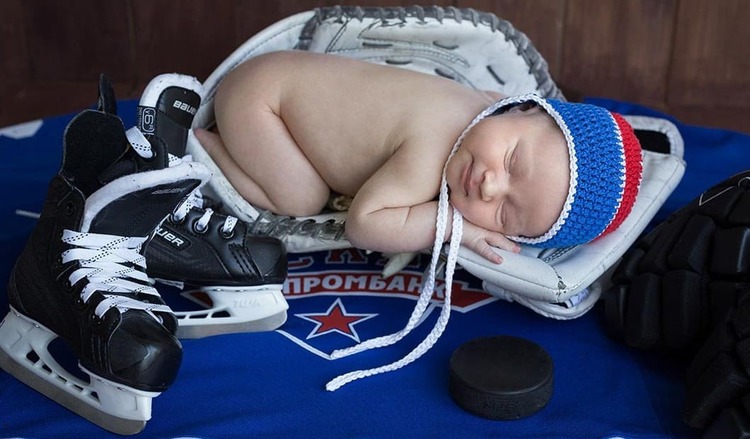 мини хоккеист