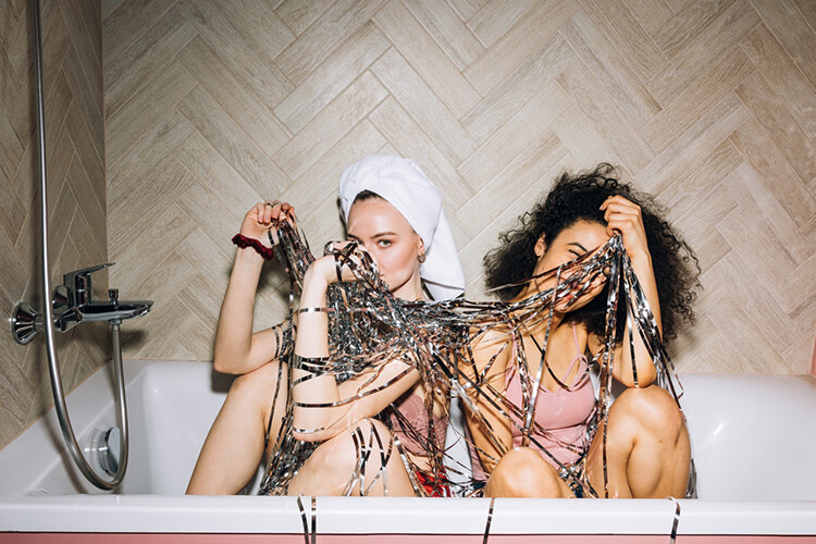 Фотосессия в ванной без воды