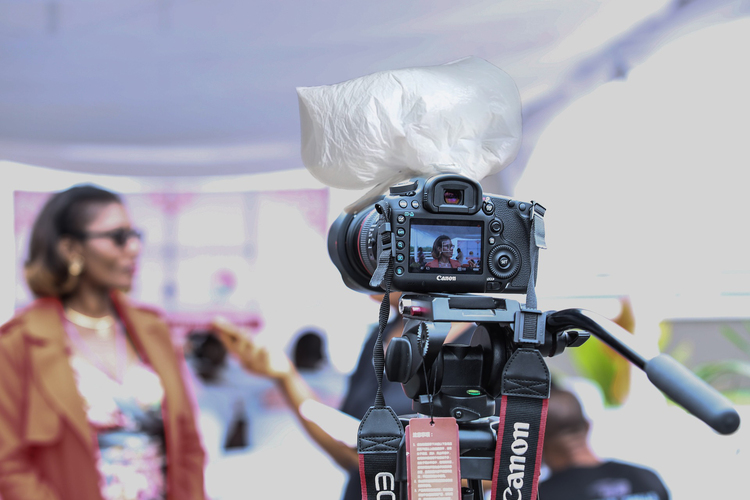 Целофан на вспышке