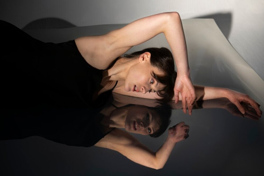 снимок собственного отражения в зеркале