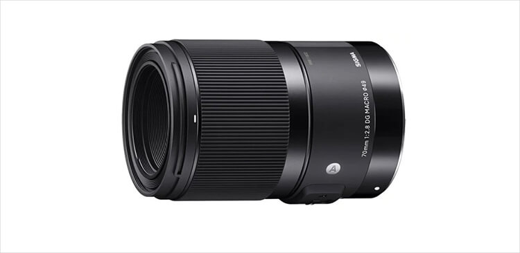 Модель Sigma 70mm f 2.8 DG Macro Art